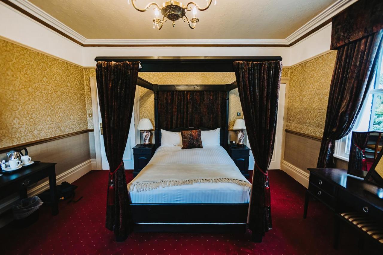 Brook Hall Hotel 切尔德桑顿 外观 照片